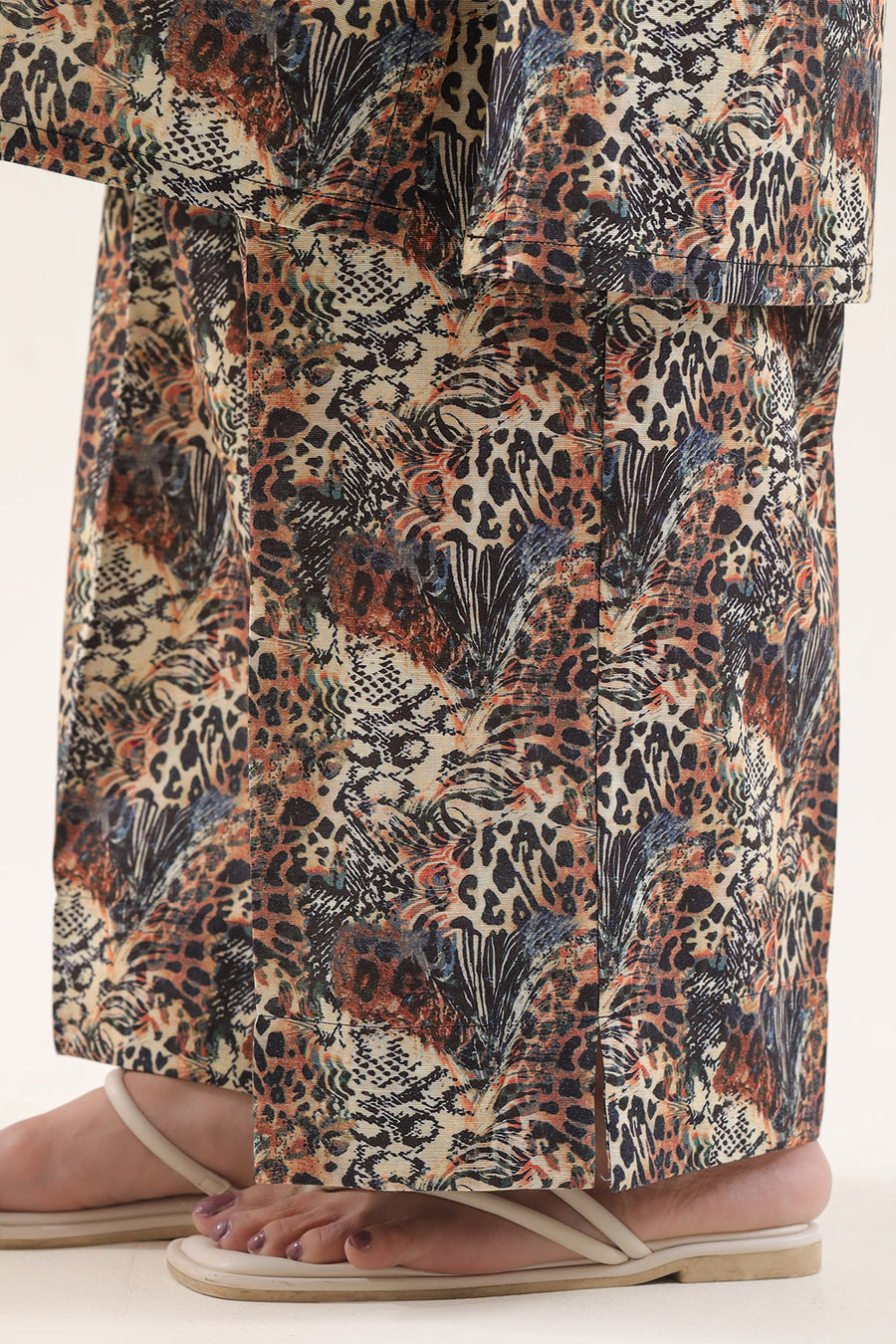 Printed Khaddar Stitched 2 Piece (Shirt/Trouser) - Pehnaawaa