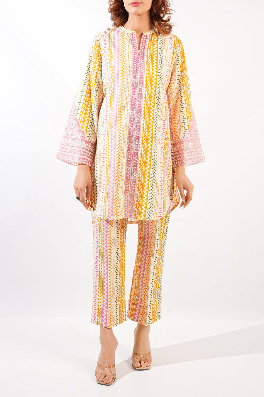 Printed Embroidered Lawn Stitched Shirt - Pehnaawaa