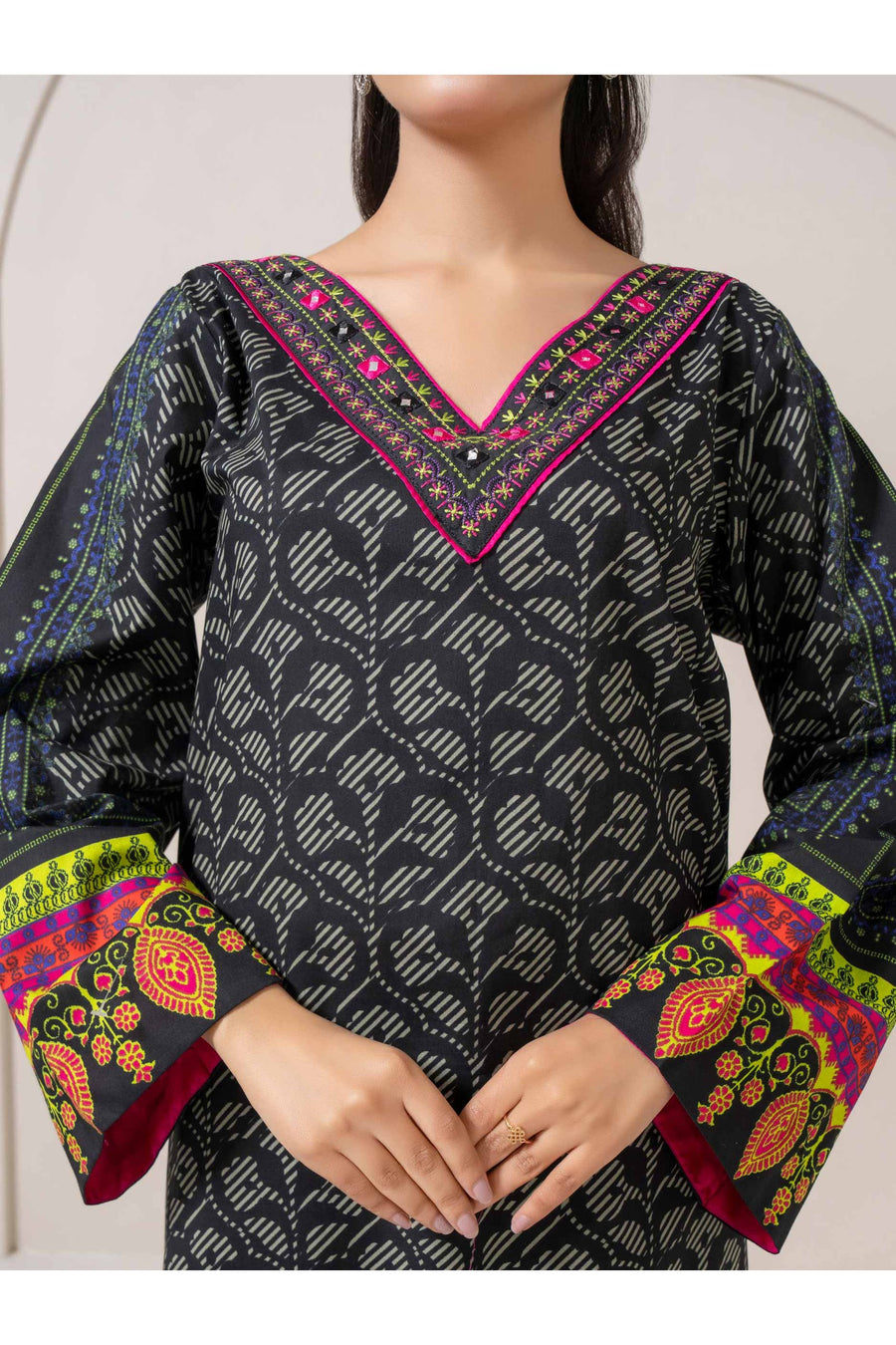 Embroidered Cambric Shirt for Everyday Style