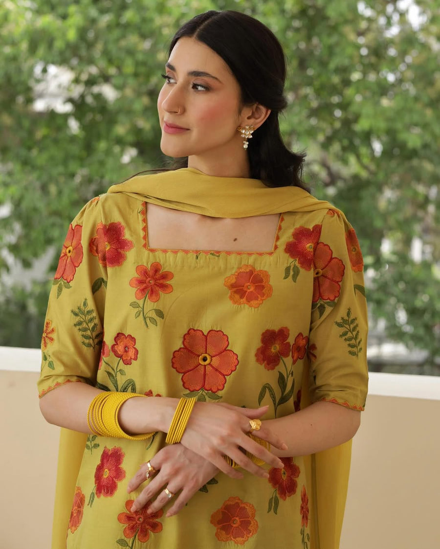 Zard-Bahaar – Elegant Summer Suit for Women