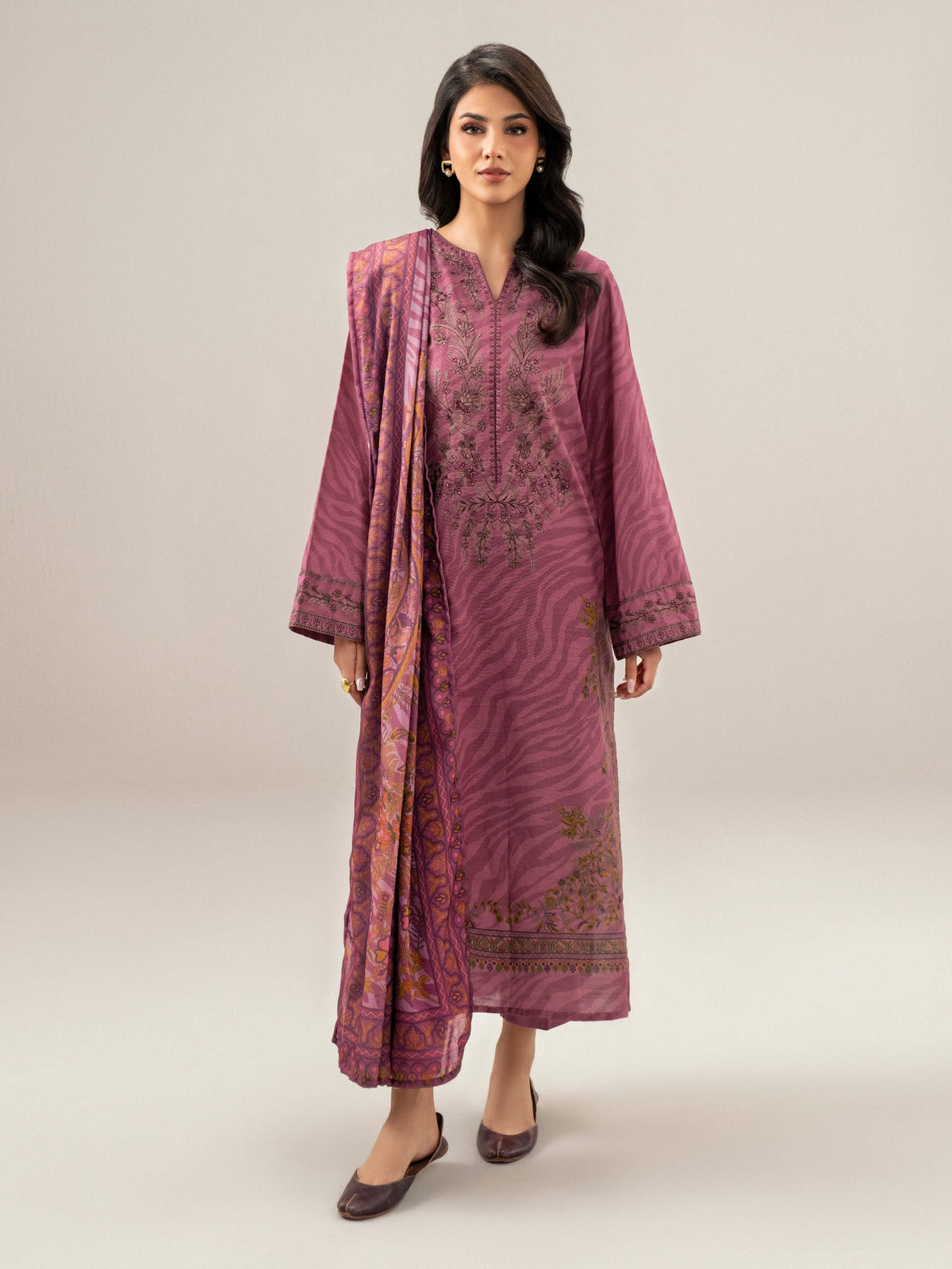 Mauve Slub Khaddar 3-Piece Suit | Resham Embroidery