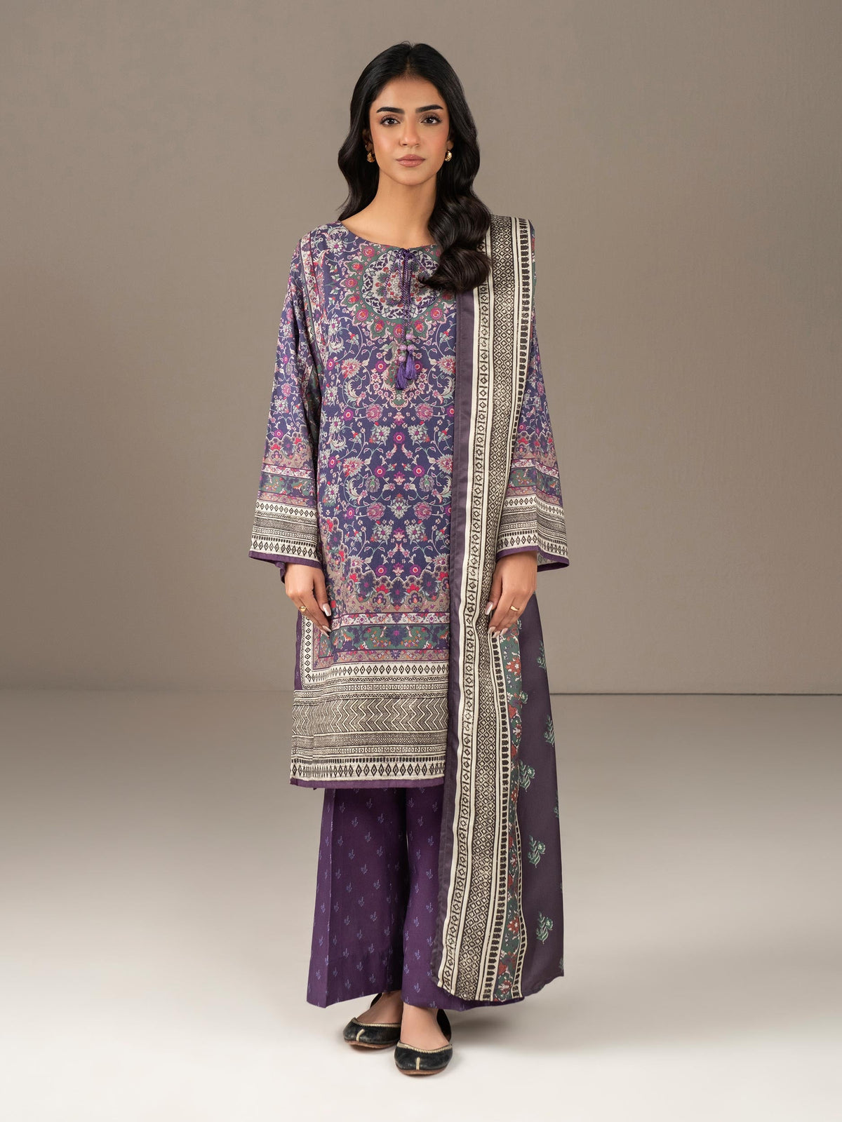 Plum Khaddar 3-Piece Suit | Floral Resham Embroidery
