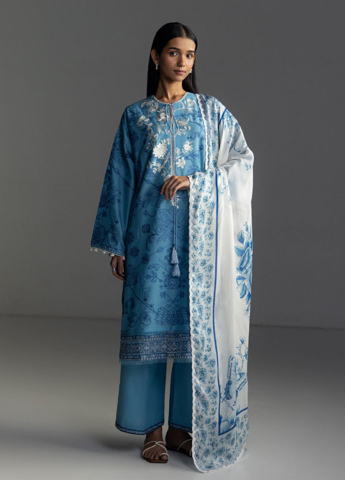 Blue Lawn Three-Piece Set | Floral Embroidery