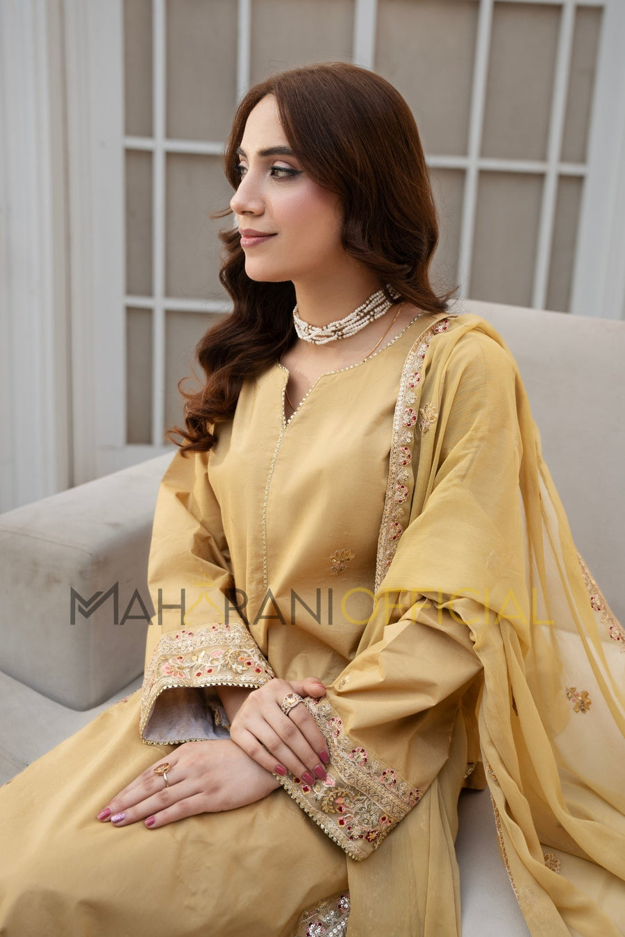 zarnish 3 piece Embroidered Stitched suit