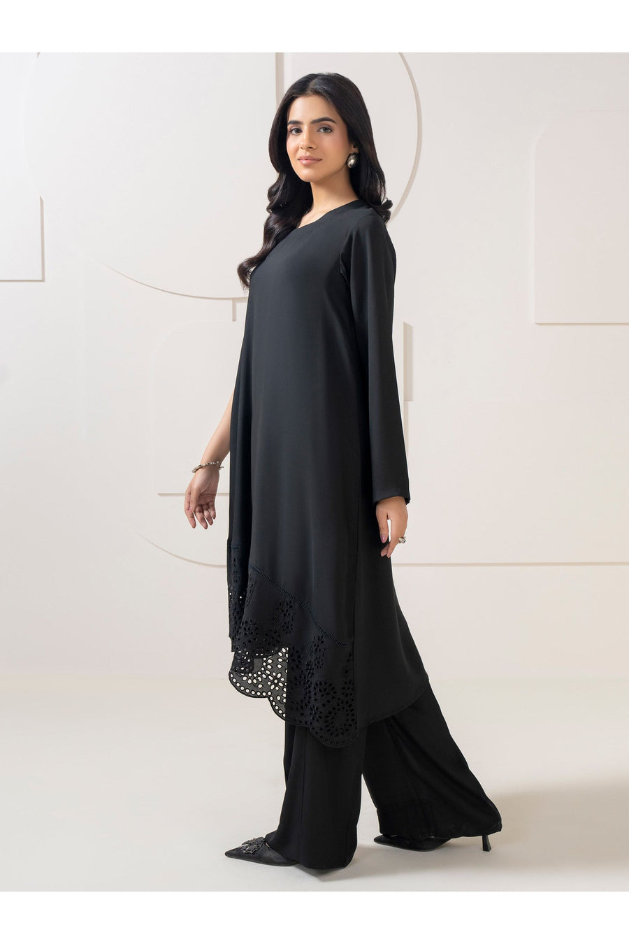 Summer Grip Shirt with Stylish Embroidery