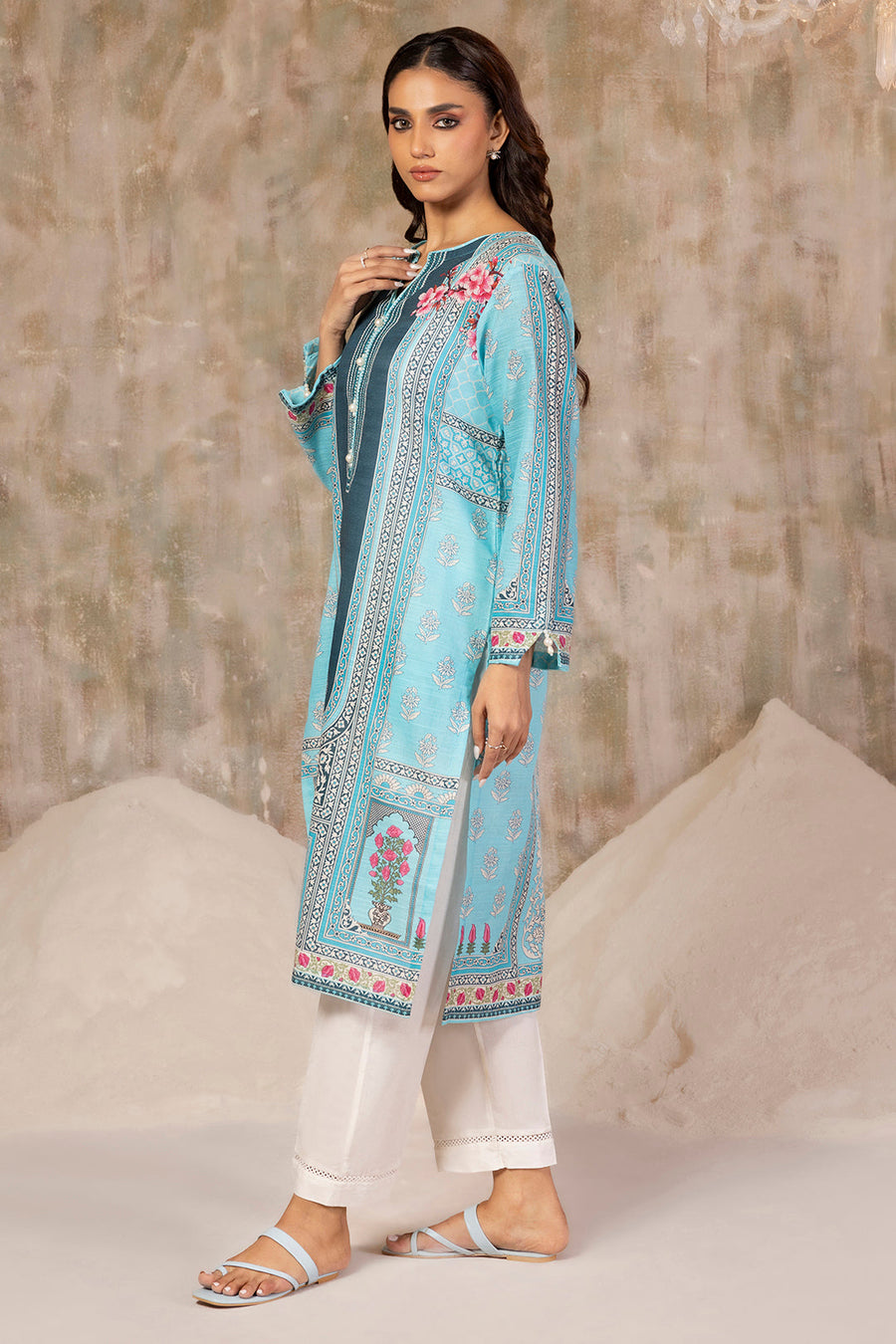 Khaddar Heritage Handwoven Embroidered Kurta