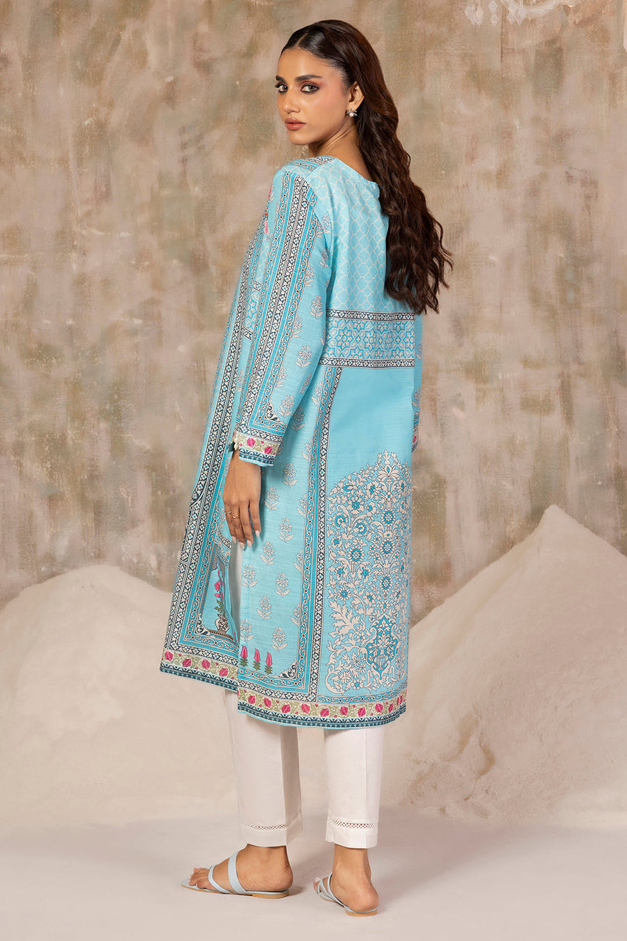 Khaddar Heritage Handwoven Embroidered Kurta