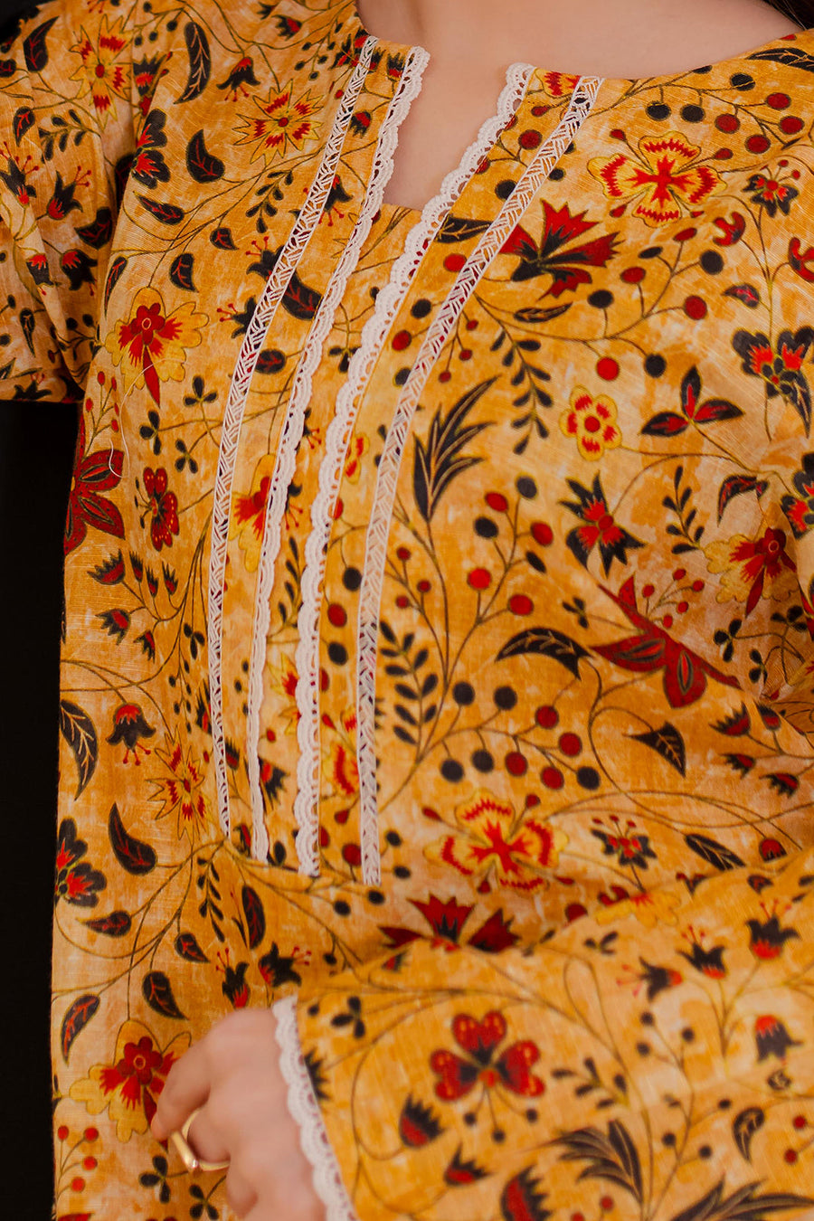 Mustard Khaddar 3-Piece Kurta | Floral Print with Lace Trim