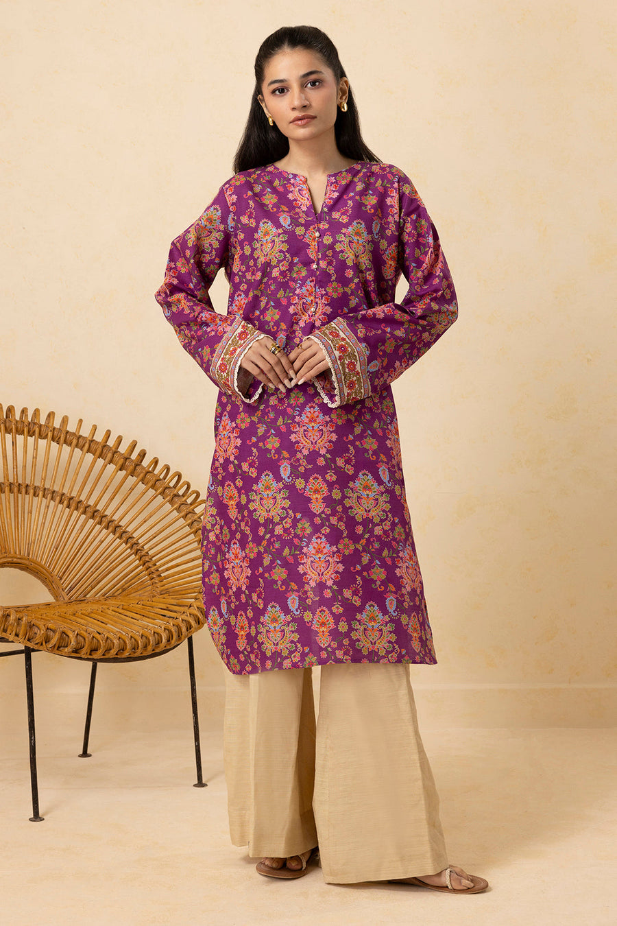 Magenta Khaddar 2-Piece Kurta | Floral Resham Embroidery