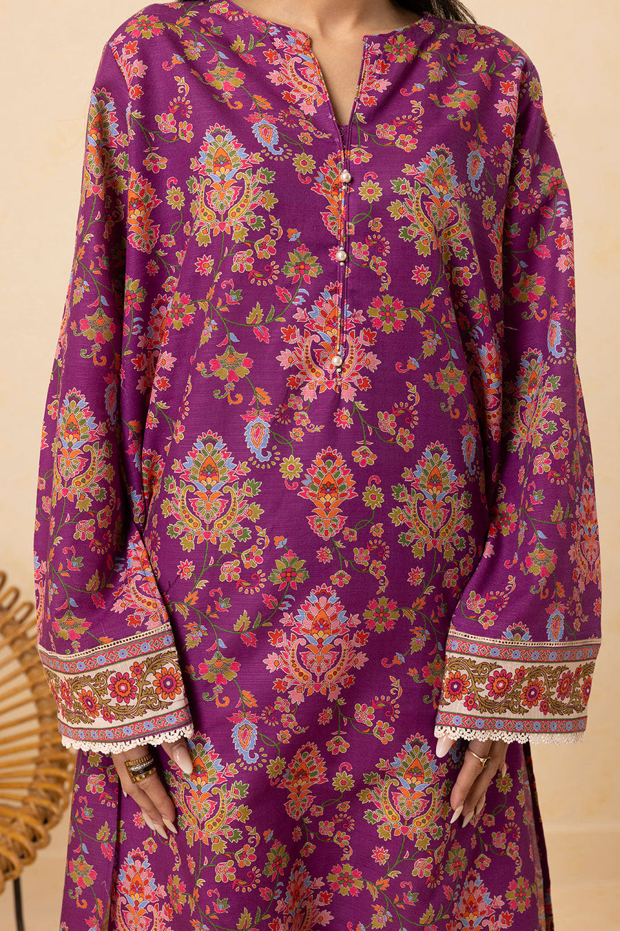 Magenta Khaddar 2-Piece Kurta | Floral Resham Embroidery
