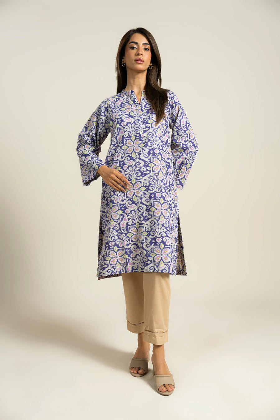Timeless Khaddar Printed Shirt - Pehnaawaa