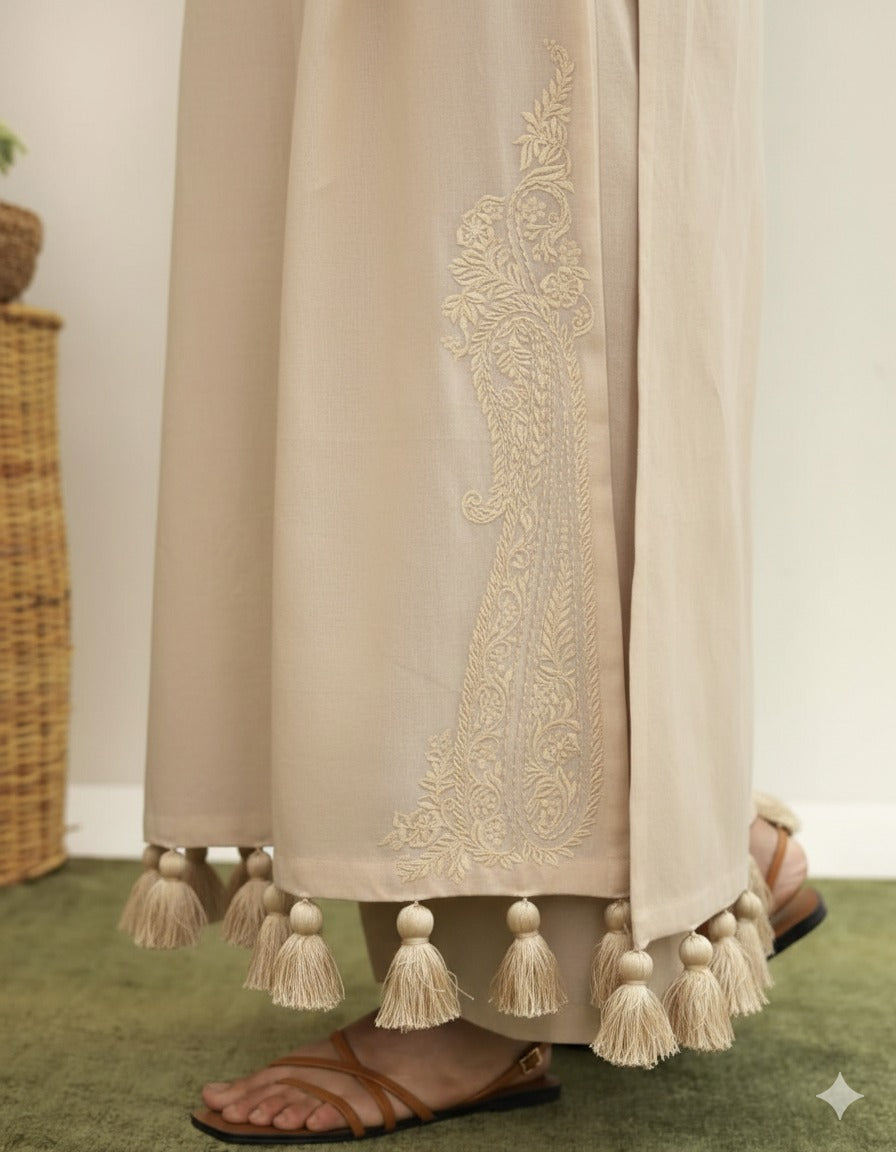 Skin Glow – 3-Piece Lawn Embroidered Suit - Pehnaawaa