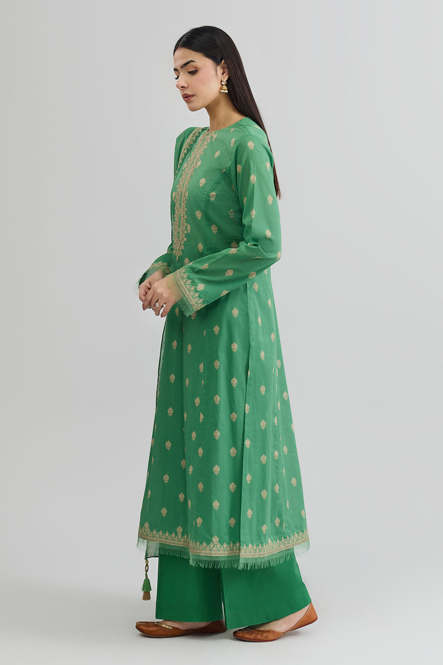LAWN | EMBROIDERED - Pehnaawaa