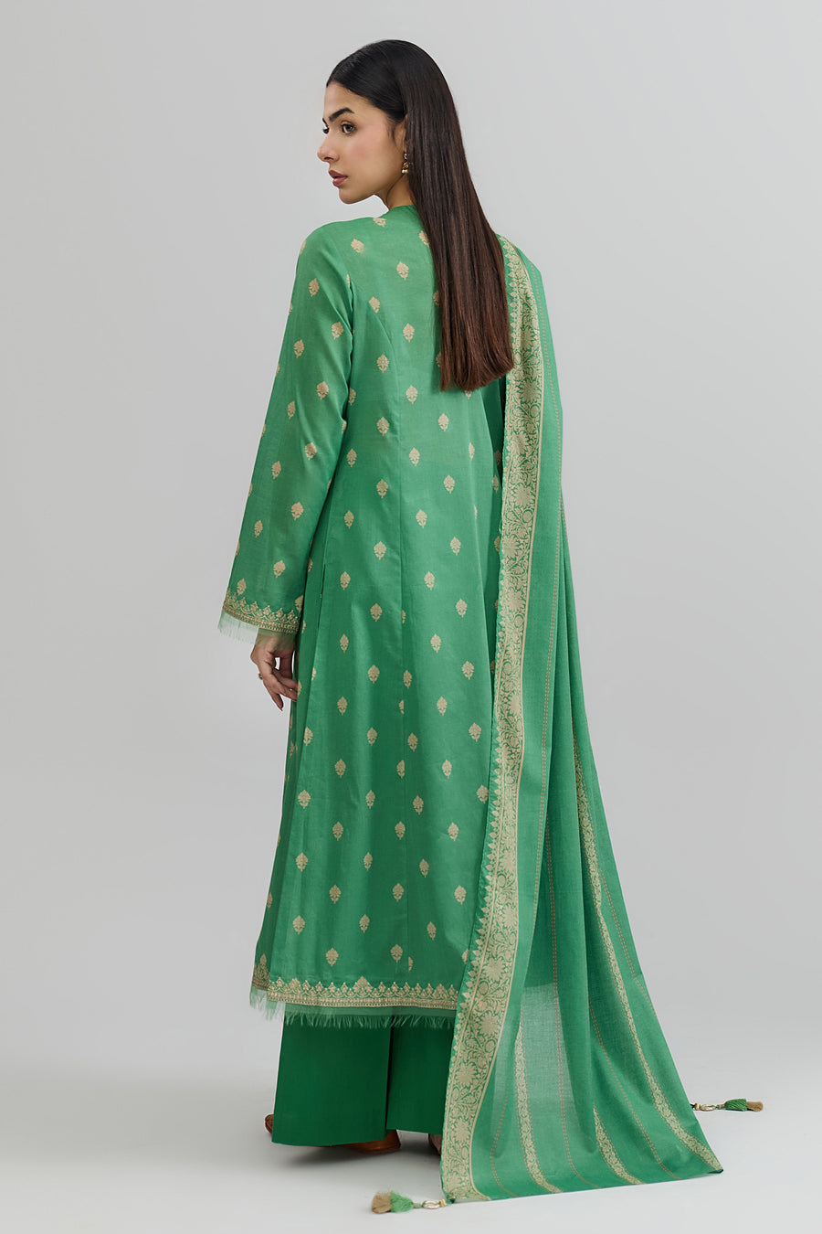 LAWN | EMBROIDERED - Pehnaawaa