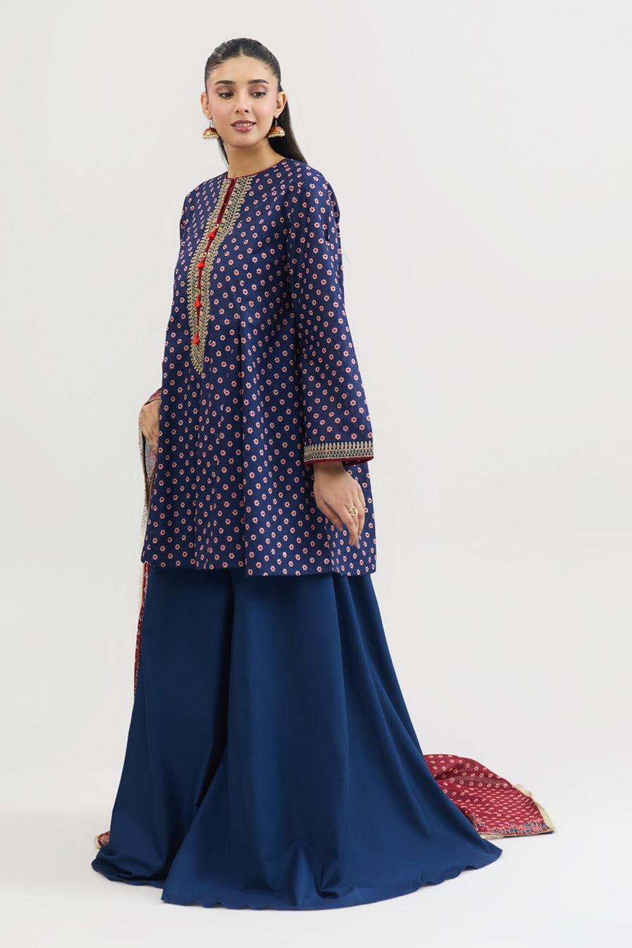 LAWN | EMBROIDERED - Pehnaawaa