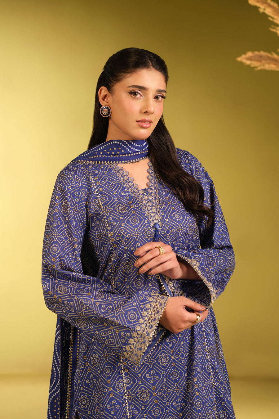 LAWN | EMBROIDERED - Pehnaawaa
