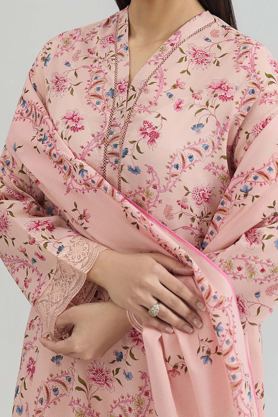LAWN | EMBROIDERED - Pehnaawaa