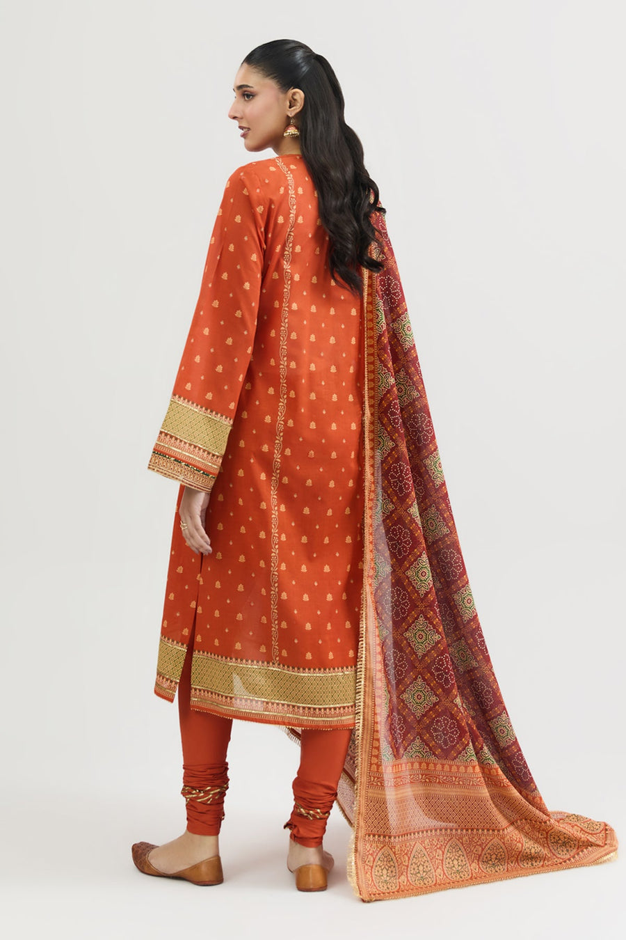 LAWN | EMBROIDERED - Pehnaawaa