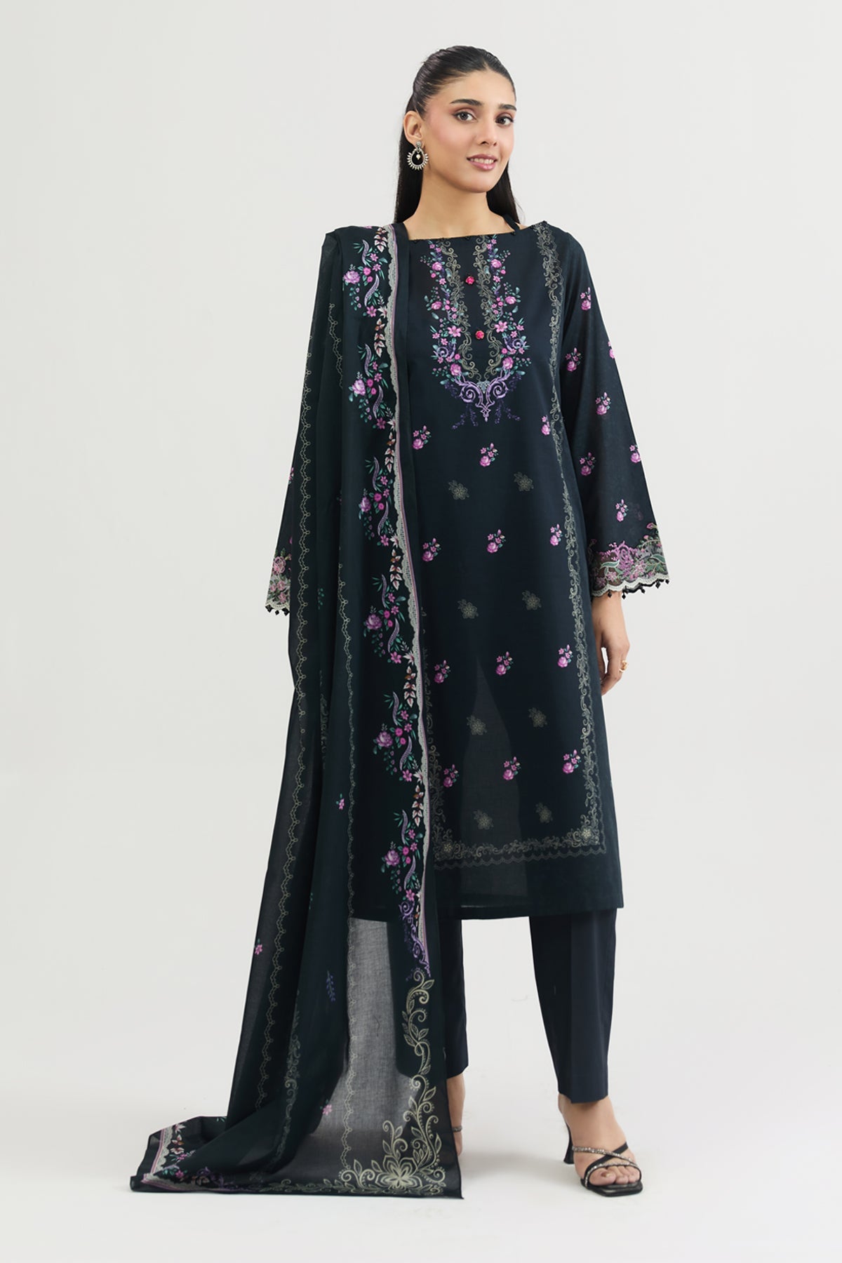 LAWN | EMBROIDERED