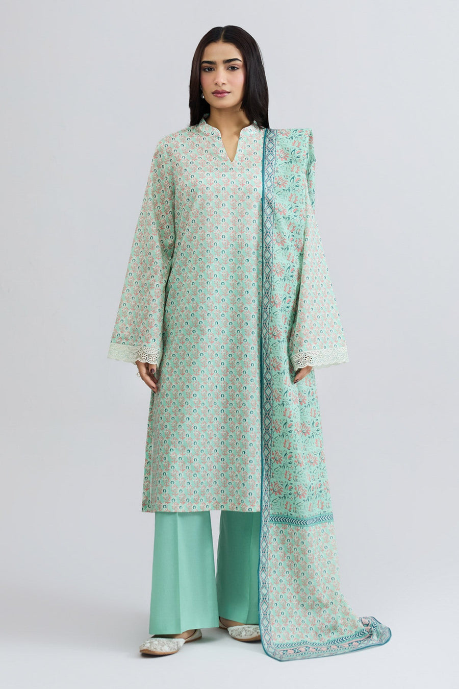 LAWN | EMBROIDERED - Pehnaawaa