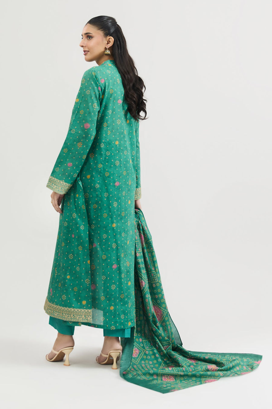 LAWN | EMBROIDERED - Pehnaawaa