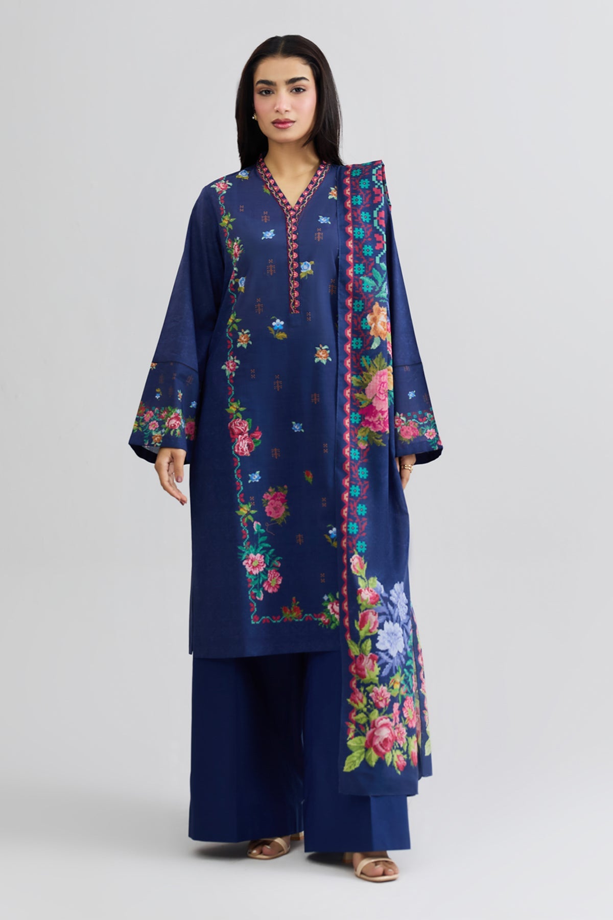 LAWN | EMBROIDERED