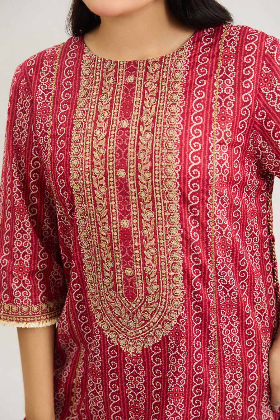LAWN | EMBROIDERED - Pehnaawaa