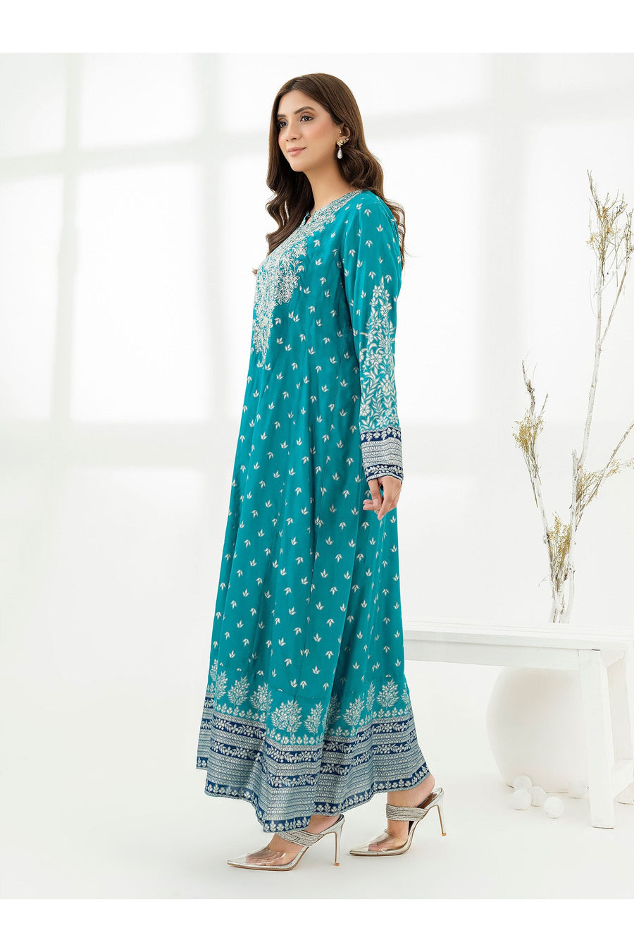 Embroidered Lawn Pishwas for Effortless Style