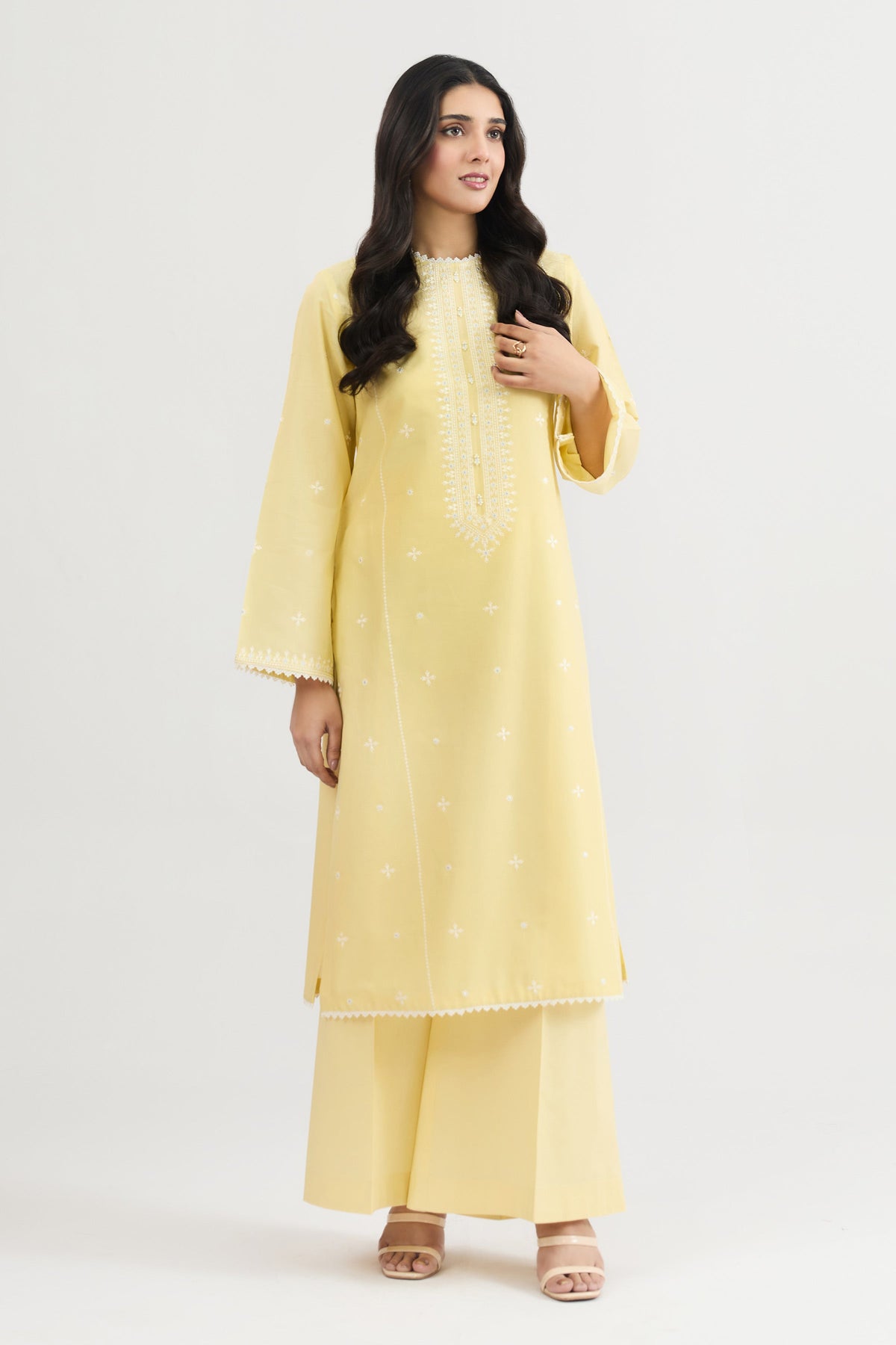 LAWN | EMBROIDERED
