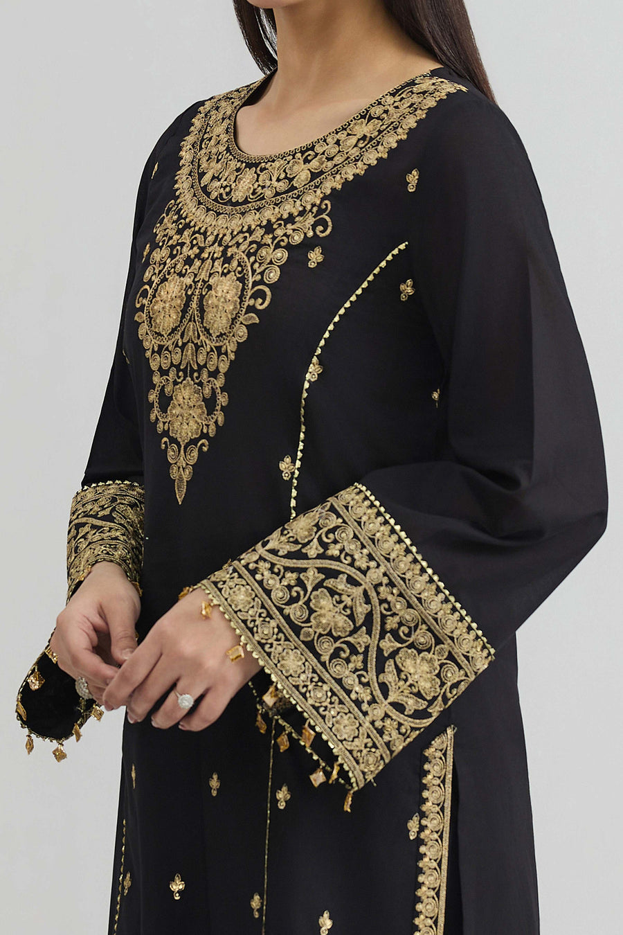 LAWN | EMBROIDERED - Pehnaawaa