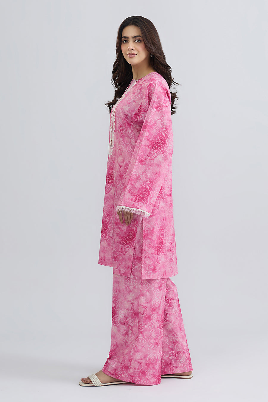 LAWN | EMBROIDERED - Pehnaawaa
