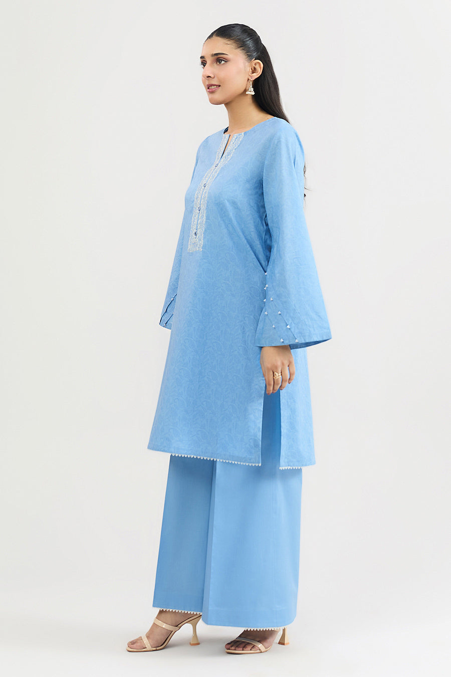 LAWN | EMBROIDERED - Pehnaawaa