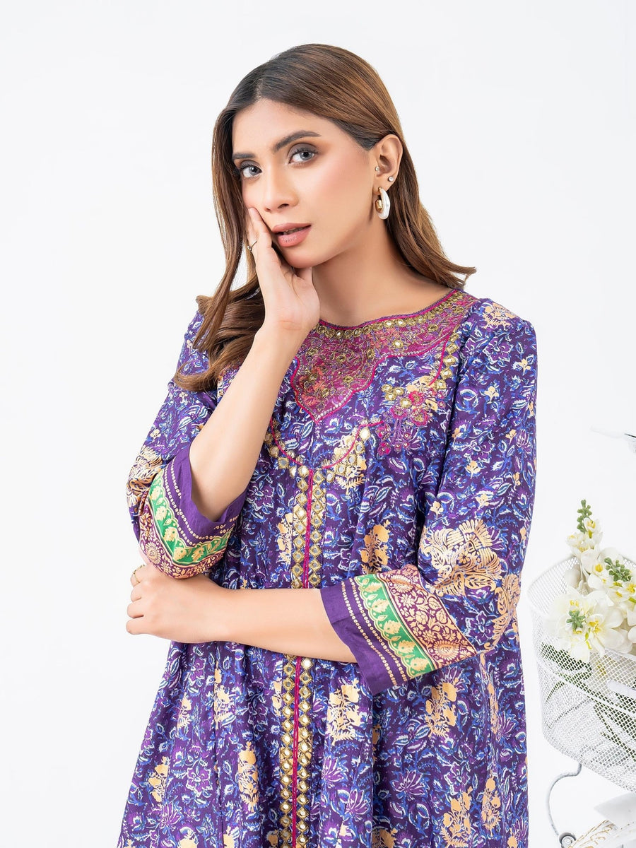 Cambric Pishwas - Embroidered (Pret) - Pehnaawaa