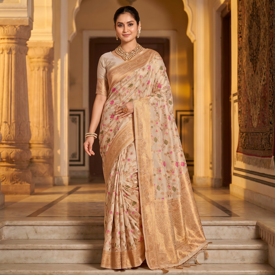 Cream Banarasi Silk Saree With Blouse Piece - Pehnaawaa