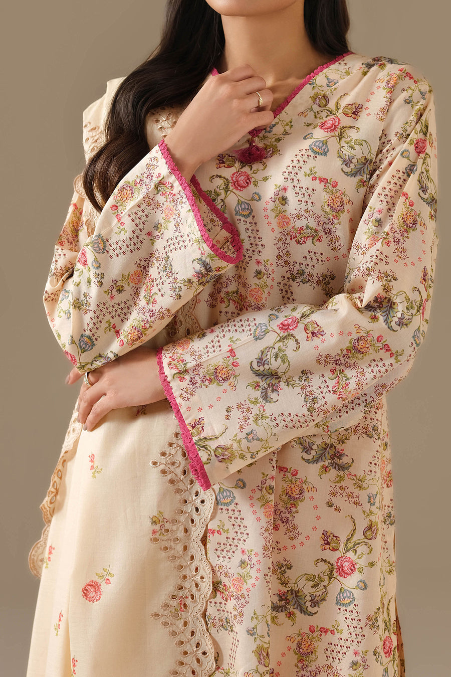LAWN | EMBROIDERED - Pehnaawaa