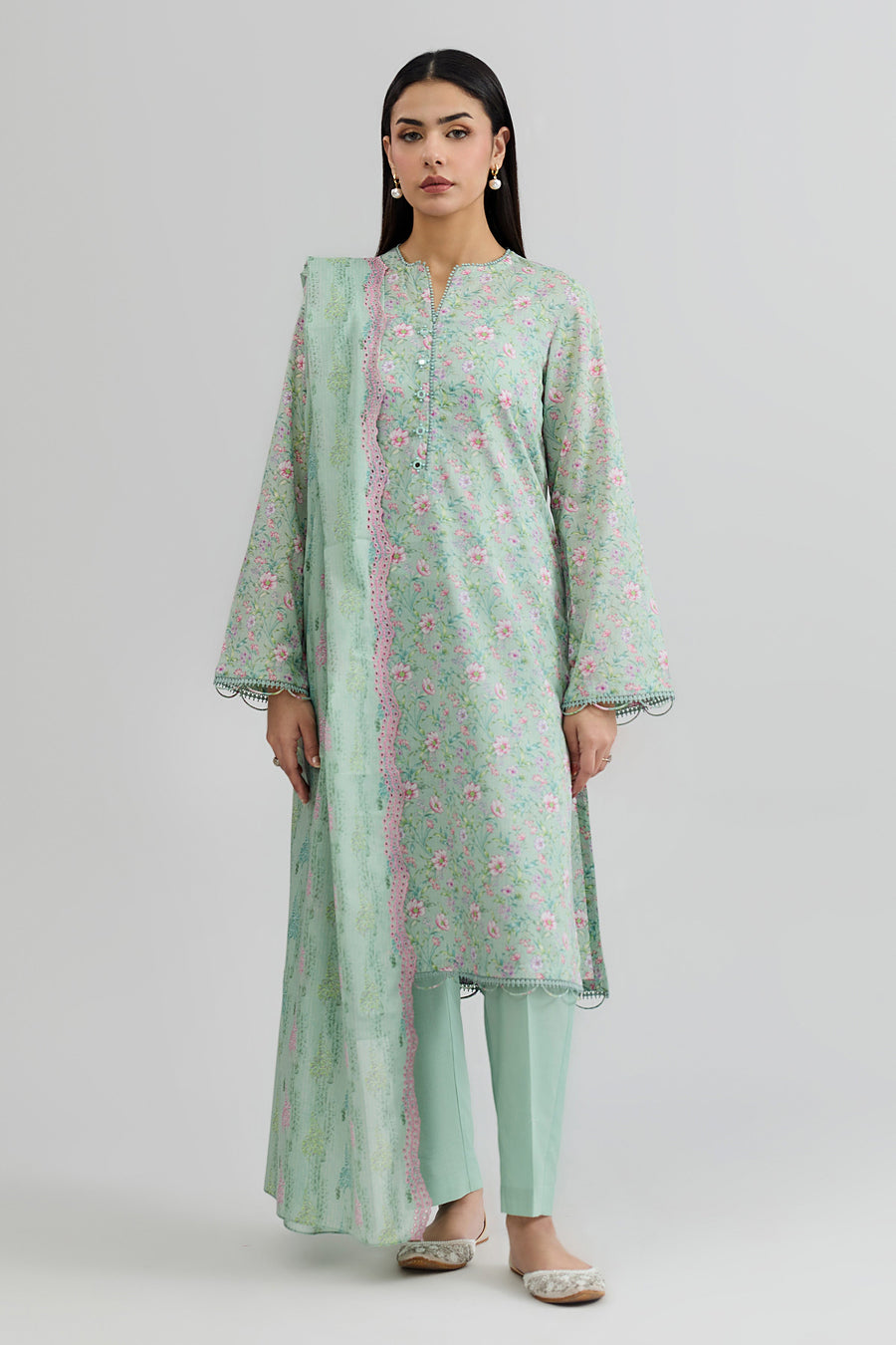 LAWN | EMBROIDERED - Pehnaawaa