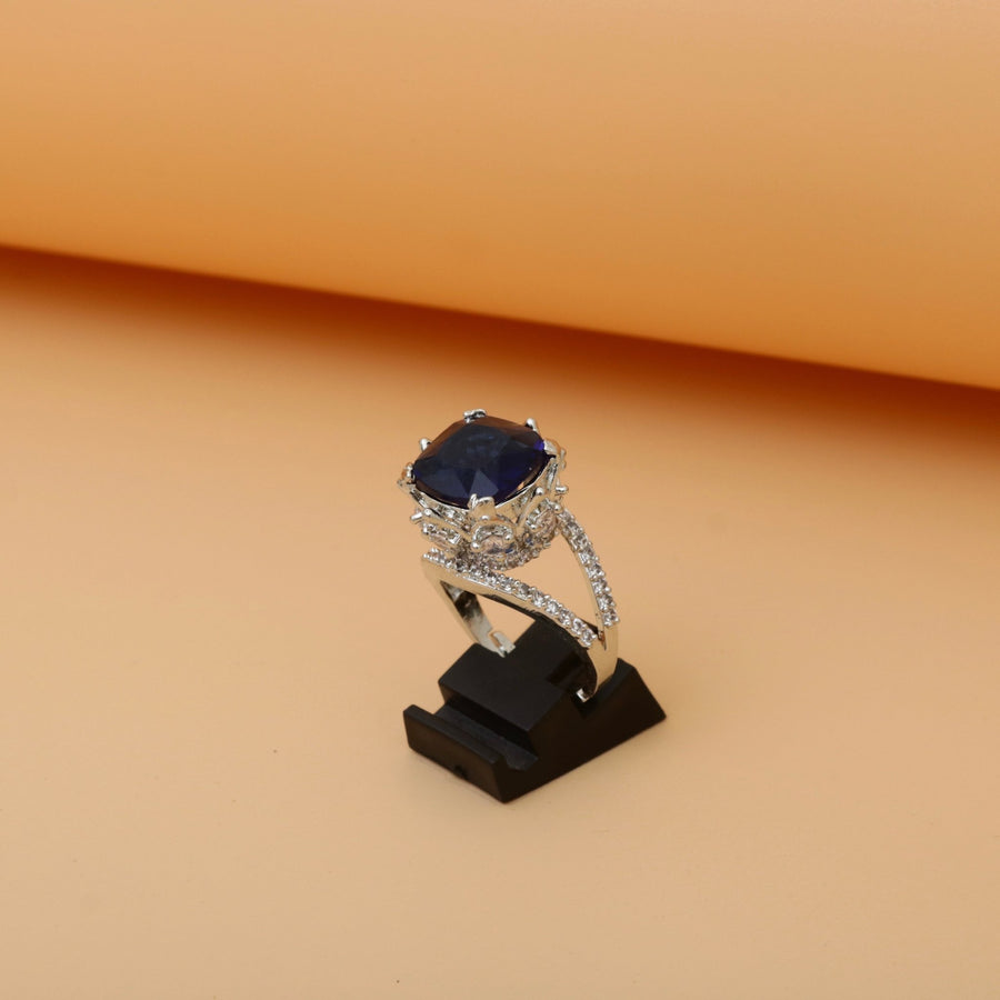 Diamonds Crystals Ring - Pehnaawaa