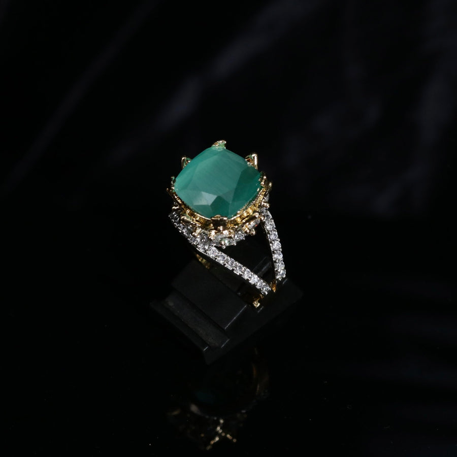 Diamonds Crystals Ring - Pehnaawaa