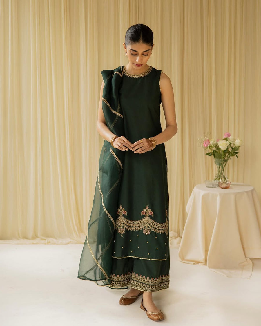 Emerald Green – Luxury Embroidered Suit for Women
