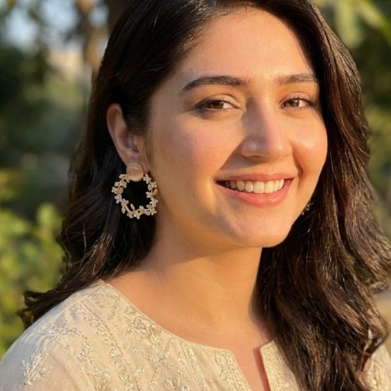 Flourish Pearl Earrings - Pehnaawaa