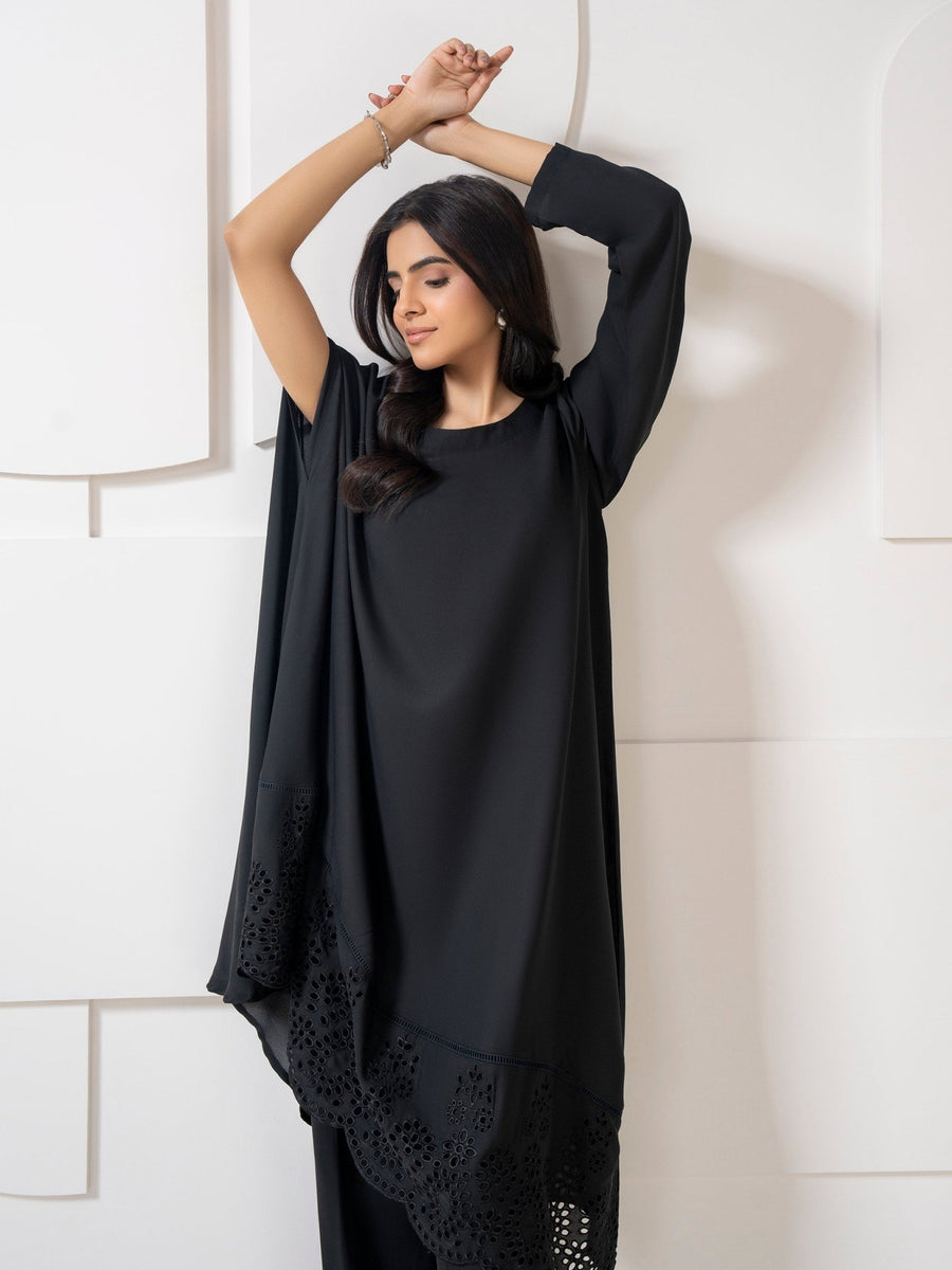 Grip Shirt - Embroidered (Pret) - Pehnaawaa