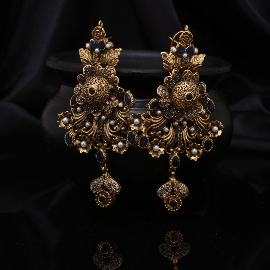 Kairi Zirconia with Crystal Earing 02 - Pehnaawaa