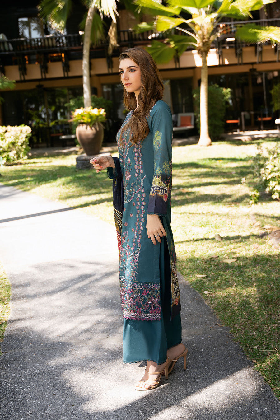 Teal Garden Embroidered Lawn 3-Piece Suit with Printed Silk Dupatta - Pehnaawaa