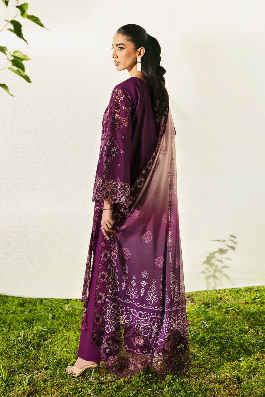 Royal Amethyst Embroidered Lawn 3-Piece Suit with Digital Printed Silk Dupatta - Pehnaawaa