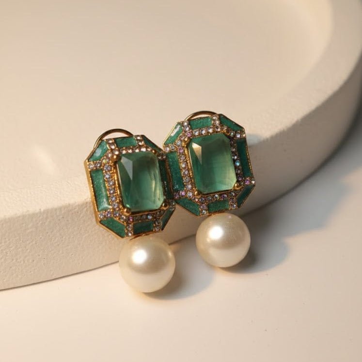 Sadaf Glow Studs - Pehnaawaa