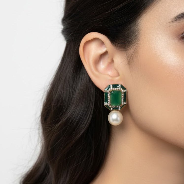 Sadaf Glow Studs - Pehnaawaa