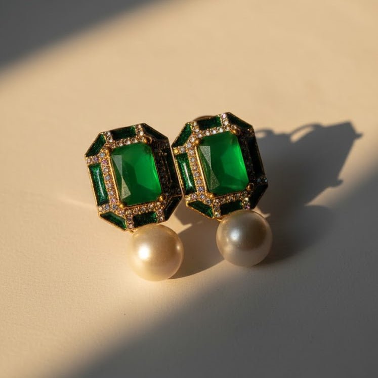 Sadaf Glow Studs - Pehnaawaa