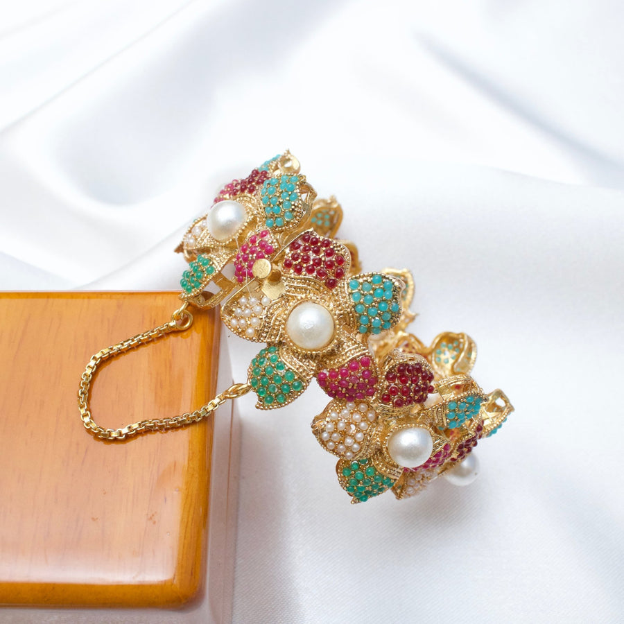 Single Pearl Naurattan Bangle - Pehnaawaa