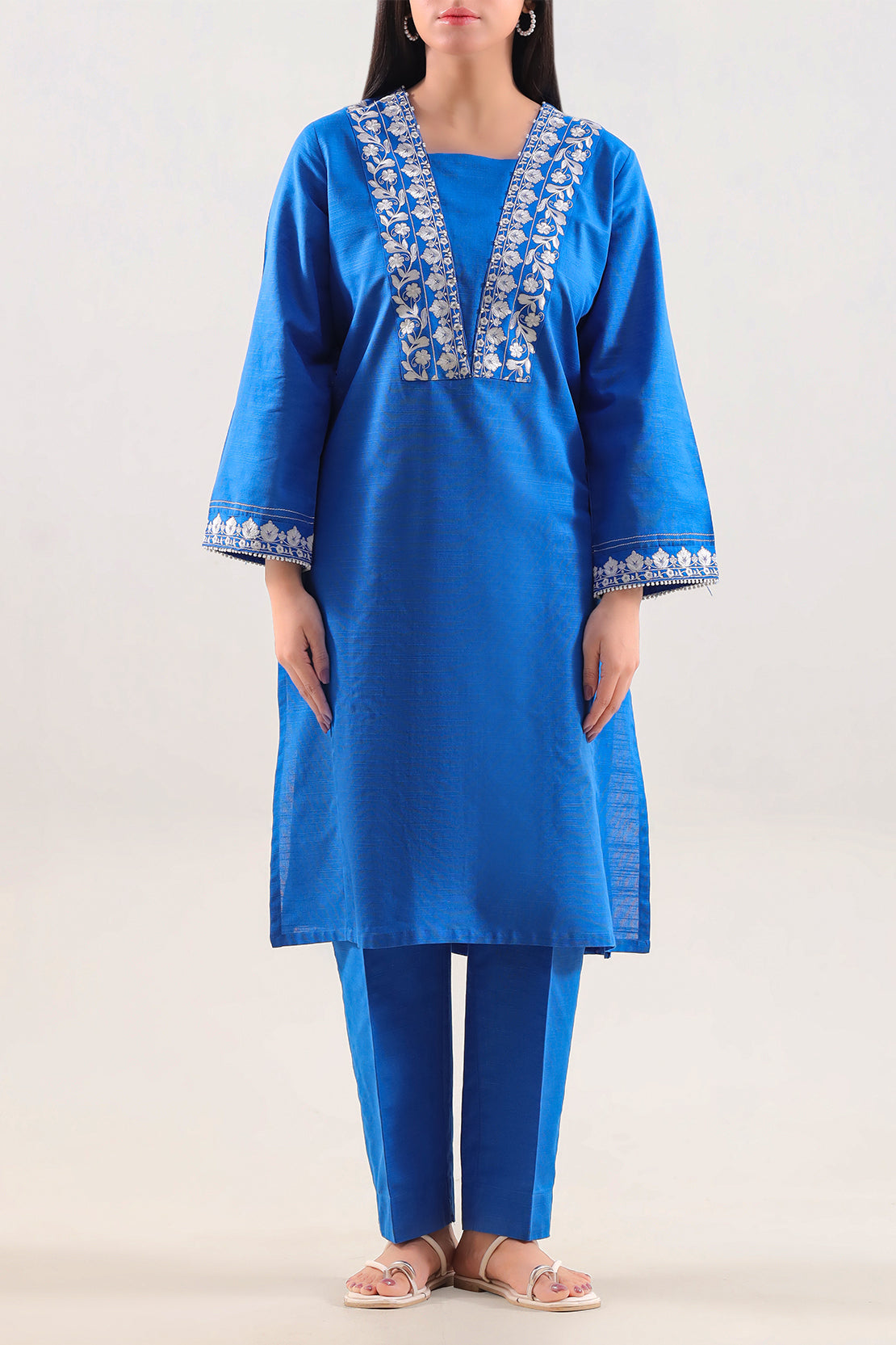Solid Embroidered Khaddar Stitched 2 Piece (Shirt/Trouser)