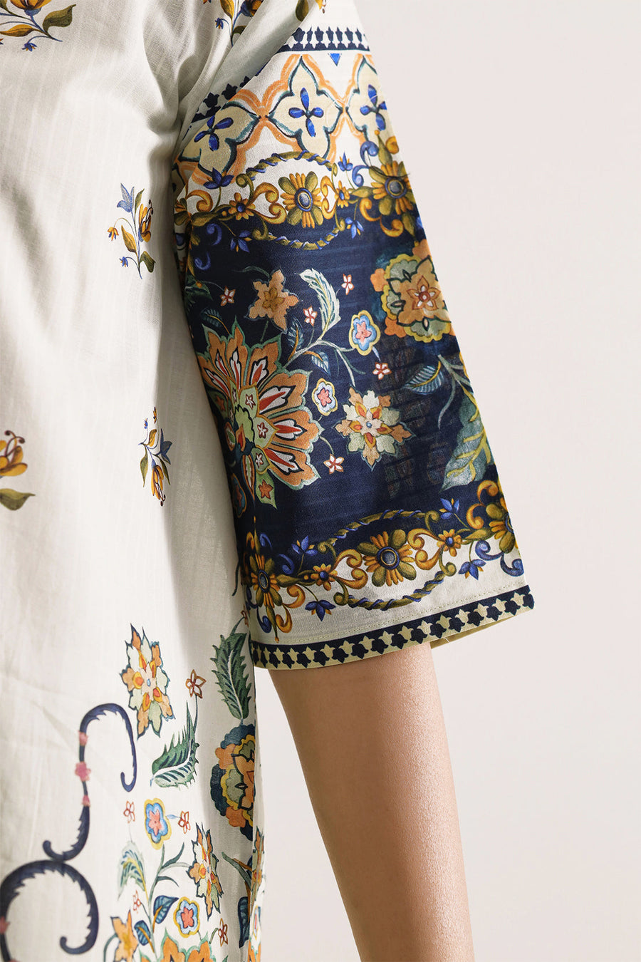 Printed Strip Lawn Stitched 2 Piece (Shirt/Trouser) - Pehnaawaa